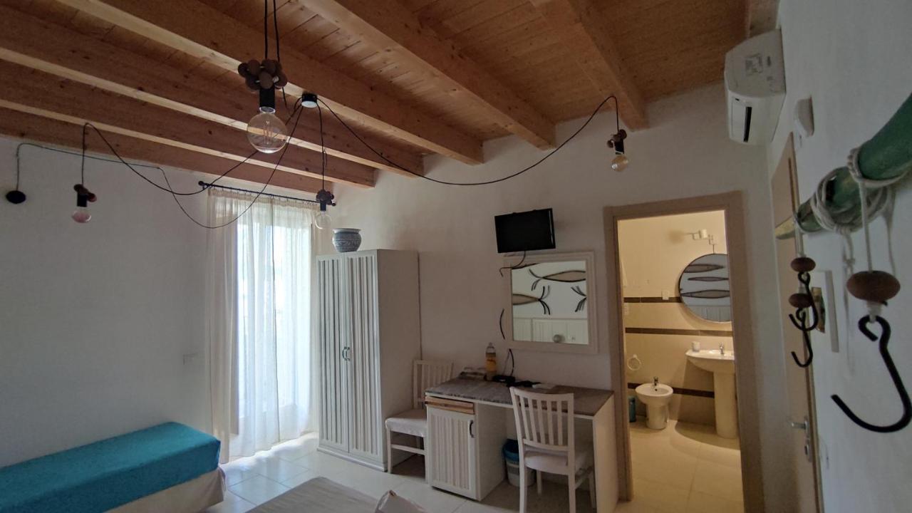 Le Zagare Di Vendicari * Lido di Noto